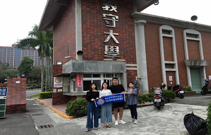 说明: 说明: /__local/B/52/F3/3160A010FCB99A2363D1D690344_ADD45913_2E039.jpg?e=.jpg