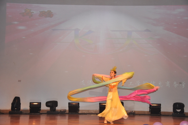 说明: http://218.198.32.22:8080/_vsl/A280140BD787237FC148C9DD98852BA8/B90E4C89/18843?e=.jpg