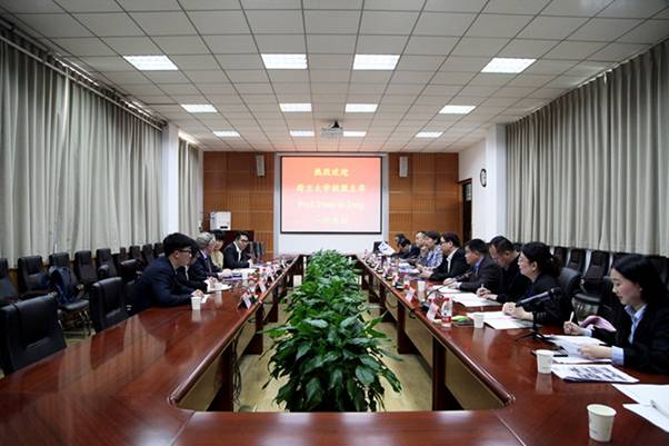 说明: 说明: /__local/7/97/F2/4E535C31A2917FB7ADC406C9785_CBD9EF41_20A08.jpg?e=.jpg